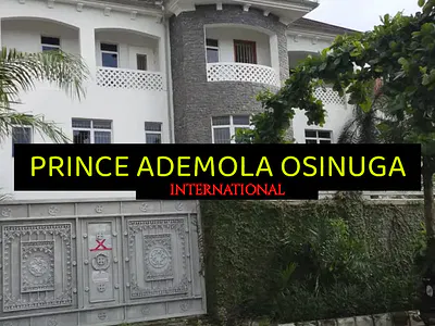 Fully Detached House+pool+2bq+garage Etc