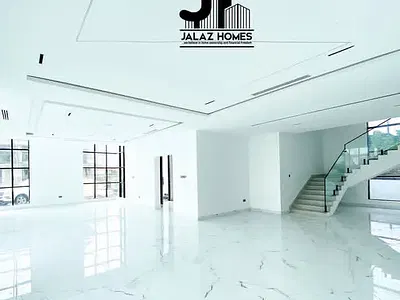Contemporary 7 Bedroom Detached Duplex