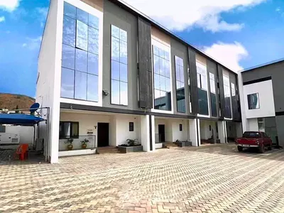 4 Bedroom Terrace Duplex with BQ