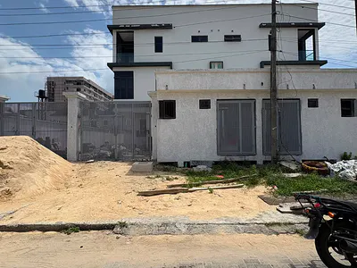 Four Bedroom Semi Detached with BQ