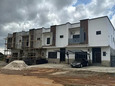 4 Bedroom Fully Detached Duplex
