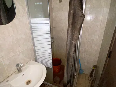 Well Maintained Spacious 3-Bedroom Apartment