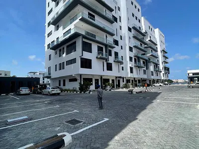 Luxury 4bedroom Terrace with a Room BQ