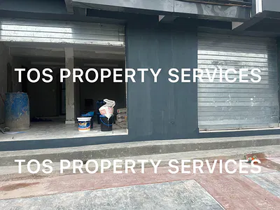 Groundfloor Commercial Showroom Space