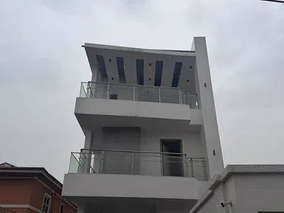 Well Built 4bedroom Semi Detached Duplex