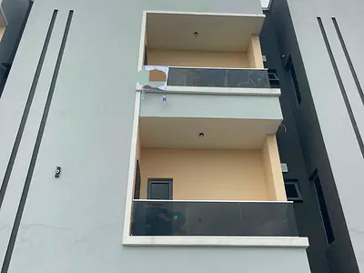 4 Bedrooms Terrace Duplex