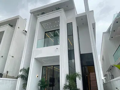 Luxurious Fully Detached, 5BDR Detached Duplex + Swimming Pool + BQ