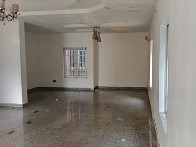 Decently Used 3 Bedrooms Stand Alone Duplex, 2 Rooms BQ