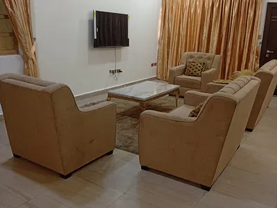 Furnished &serviced 3bedroom Flat with BQ on the First Floor