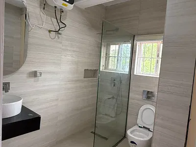 4bedroom Beautifully Furnished Waterfront Apartment in Lekki Phase 1