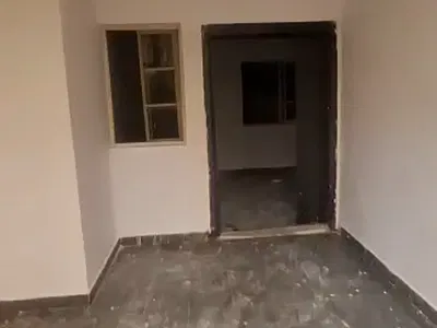 Self Contain Room (Studio Apartment)