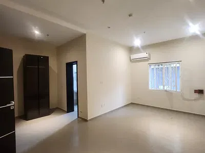 2/3 Bedroom Flat in Ikoyi