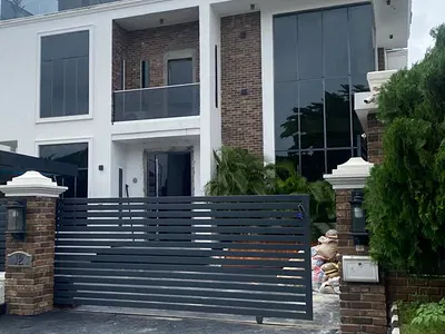 Premium 5 Bedroom Fully Detached House + BQ