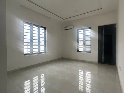 Serviced 3bedrooms Apartment with BQ