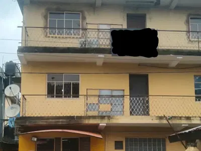 6 Units of 3 Bedroom Flats on 2 Storey Building Sitting on Full Plot