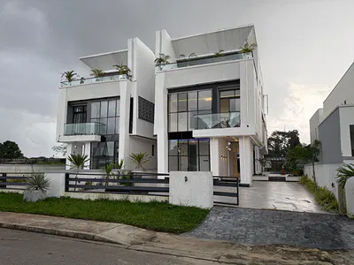 5 Bedroom Fully Detached Duplex with a BQ and Swimming Pool