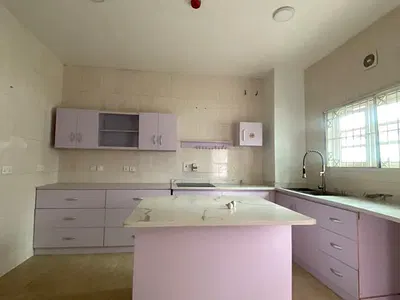 Newly Renovated 3 Bedroom Flat