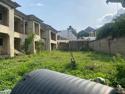 Beautiful 1350 SQM Residential Plot with Structure, Cofo,