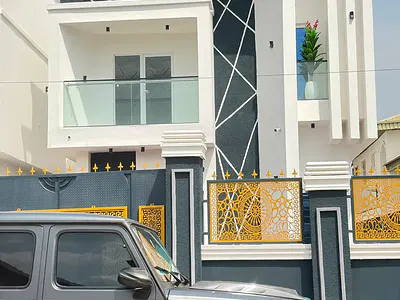 Luxury Fully Detached 5-Bedroom Duplex with 2-Room BQ