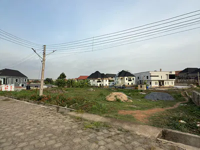 A Divisible 935SQM Land in a Secured Estate