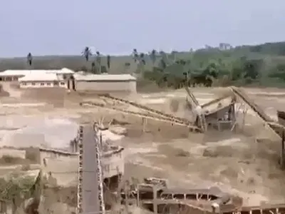 A Very Large Expanse of Land + Quarry Equipments /Appurtenances