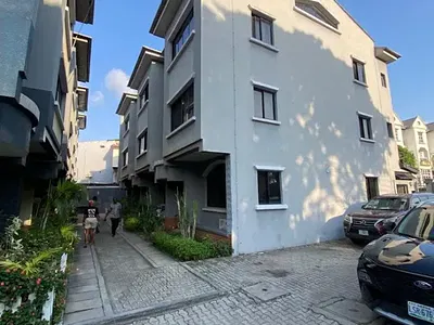 Decent 4bedroom Terrace Duplex with BQ