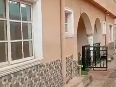6 Bedroom Detached Duplex with 3 Sitting Rooms