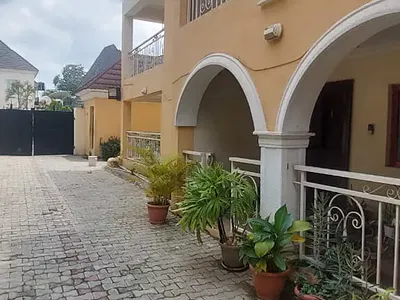 Tastefully Finished 2-Bedroom Apartment