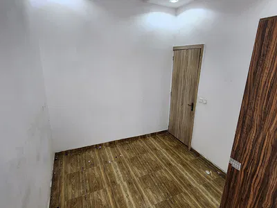 Semi-Master Bedroom in a Shared Apartment