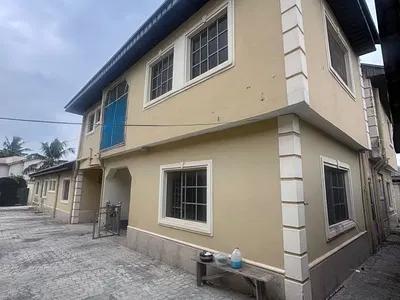 Well Maintained Block of Flat and a Bungalow on 669SQMTS
