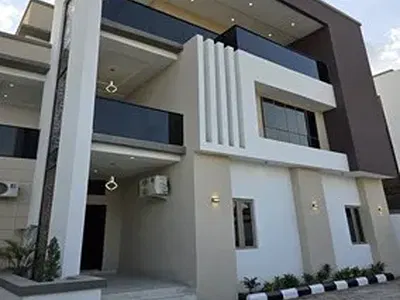4 Bedroom Detached House with 2 Bed Room Boys Quarters