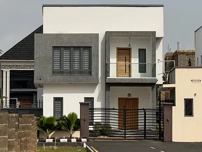 A 5 Bedroom Modern Duplex