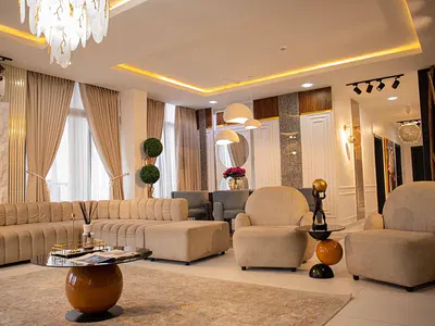 Contemporary & Tastefully Fully Furnished 3-Bedroom Apartment