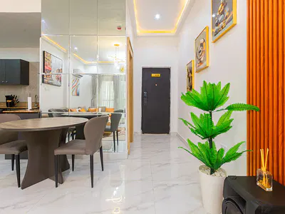 Luxury Fully Furnished 2 Bedroom Apartment