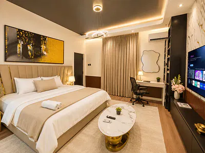 Romantic Two Bed with Work Station