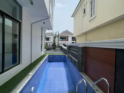 Exqusitely Newly Built 5 Bedroom Detached Duplex + BQ, Cinema and Pool