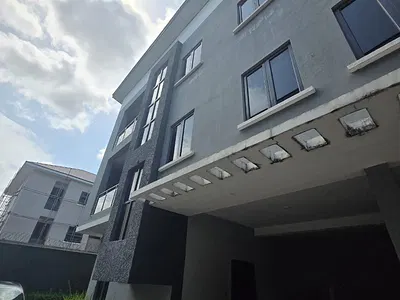 4 Bedroom Terraced Duplex