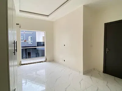 Brand New 3 Bedroom Terraced Duplex
