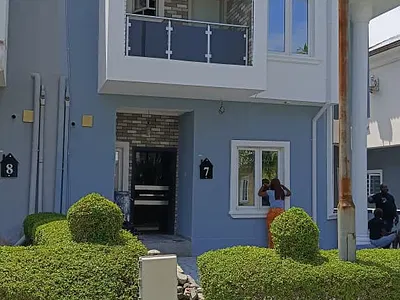 Luxury 4 Bedroom Duplex