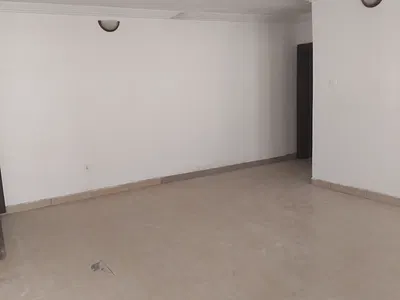 New Upstairs 2bedroom Flat with Balcony