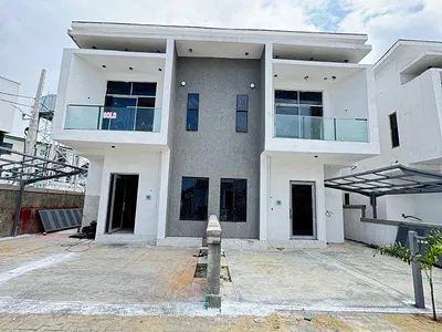 Beautiful 4bedroom Semi Detached Duplex with BQ