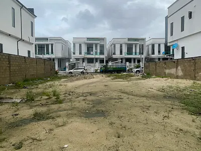 Opportunity to Secure a 630 SQM Residential Plot on Distress