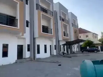 4 Bedrooms Tarreced Duplex + BQ