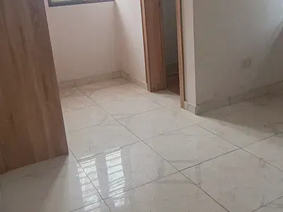 Single Room Shared Apartment Upstairs in Chevron