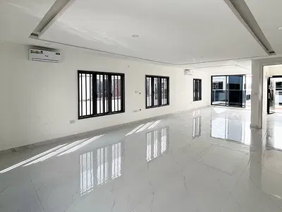 Luxury 5bedrooms Semi Detached Duplex with Swimming Pool and Gym, Bq