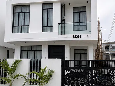 5 Bedroom Fully Duplex