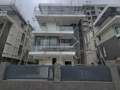 Gorgeous 6bedroom Duplex with a BQ