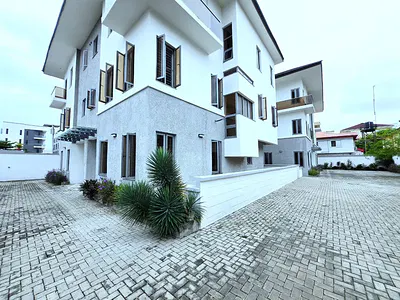 Brand New 5 Bedroom Detached Home with Elevator, Pool
