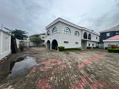 6 Bedroom Detached Duplex with BQ