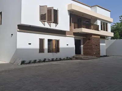 3 Bedroom Detached House with One Room Boy Quarter